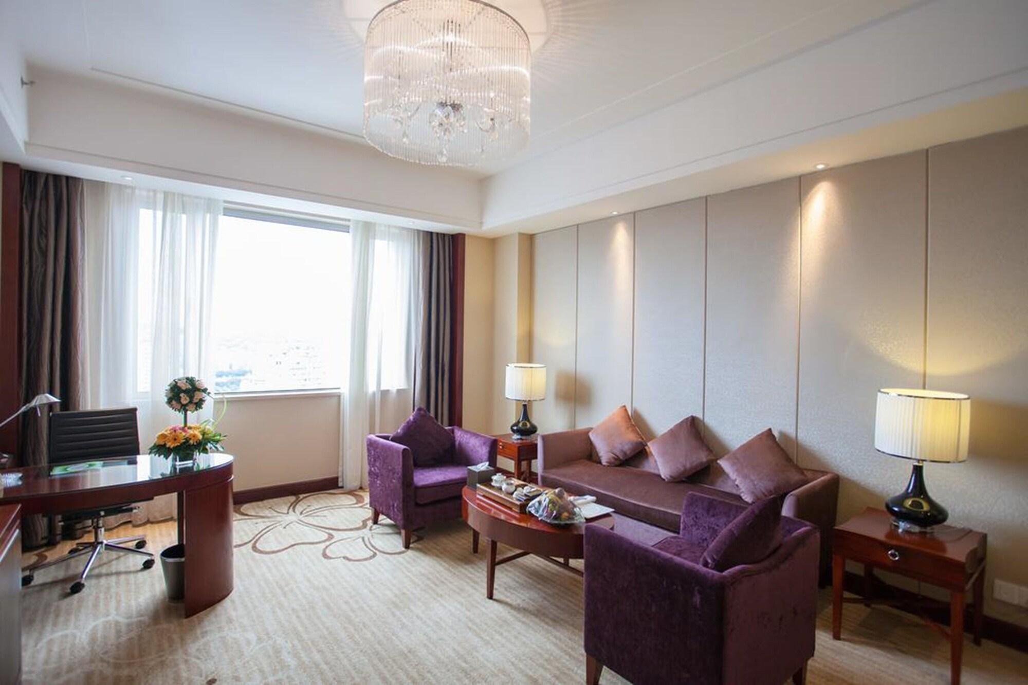 Ramada Plaza Shaoguan City Centre Zewnętrze zdjęcie